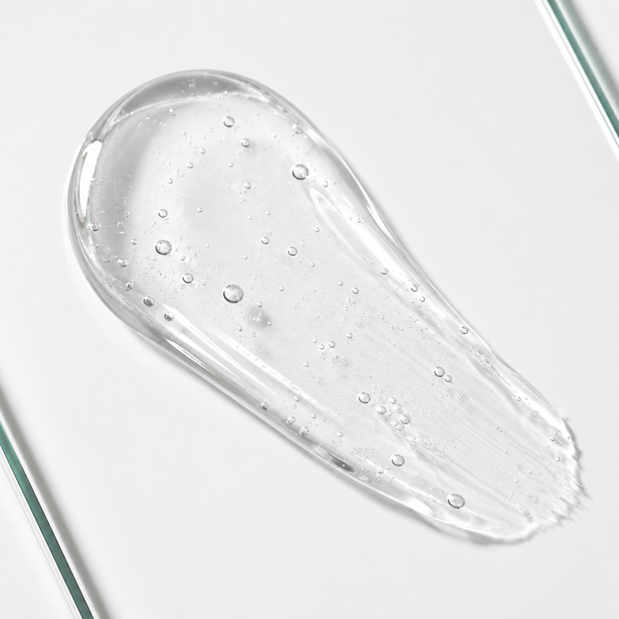 Hydrating Lip Oil | Glass Slipper Translucent_gel_smear_on_glass